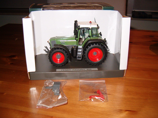 1.32 Fendt 824.JPG